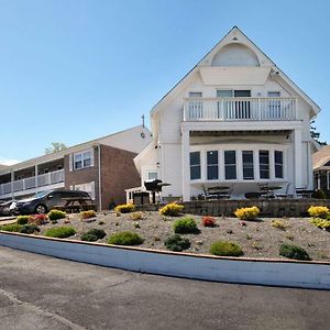 Cape Cod Harbor House Inn